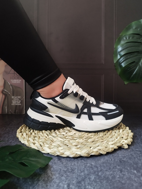 وی تو کی زنانه وارداتی