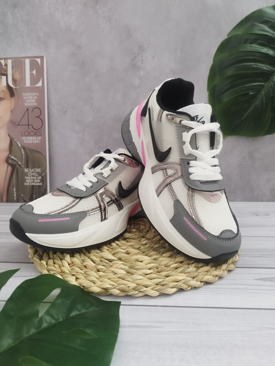 کتونی وی تو کی نایکی