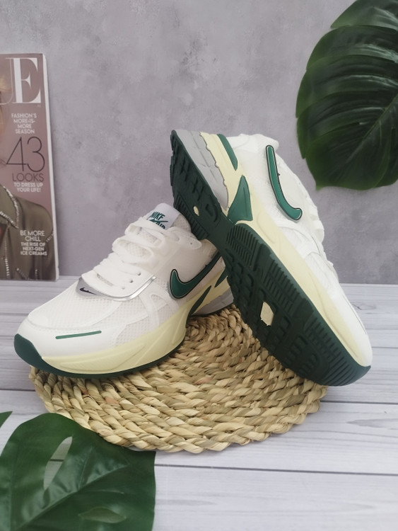 خرید وی توکی زنانه جدید