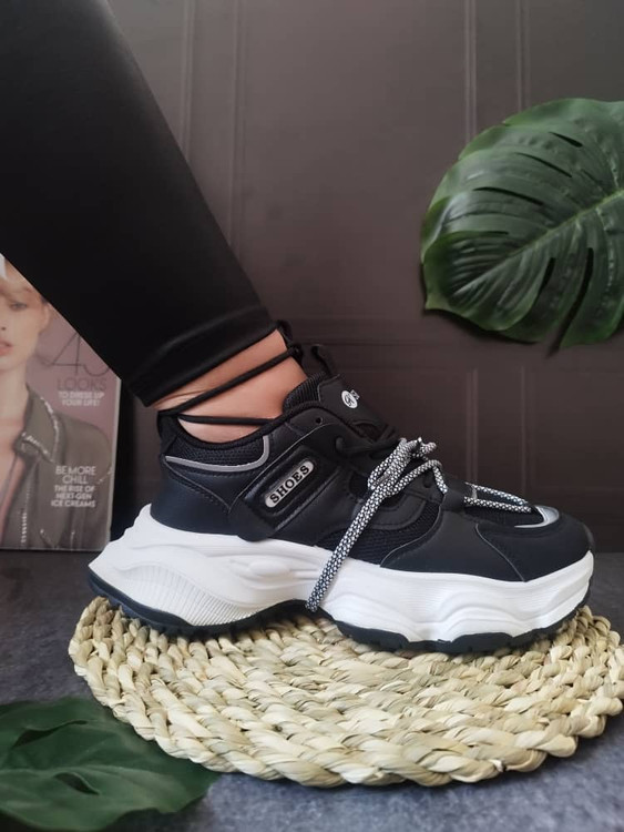 خریدکتونی بالنسیاگا مشکی