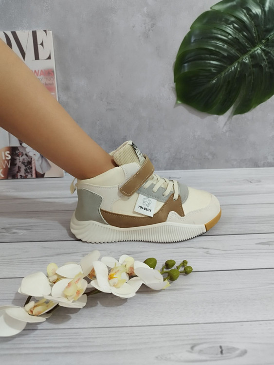 خرید کتونی بچگانه