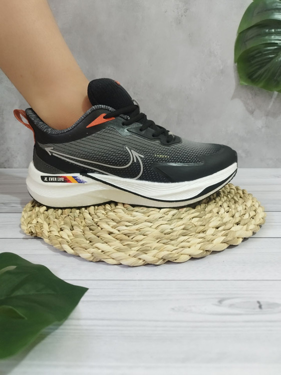 کتونی زنانه زیره بوست کربن دار