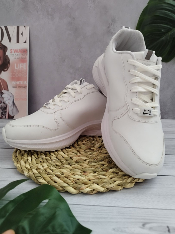 کتونی نایکی سفید