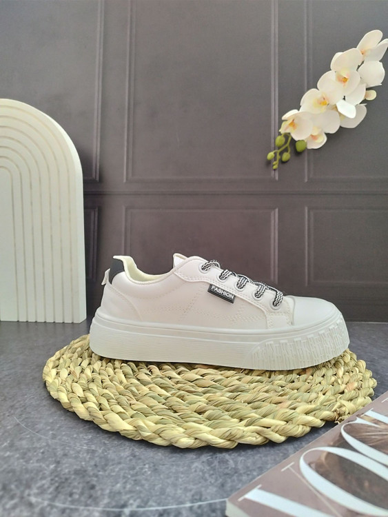 کتونی زنانه وارداتی جدید