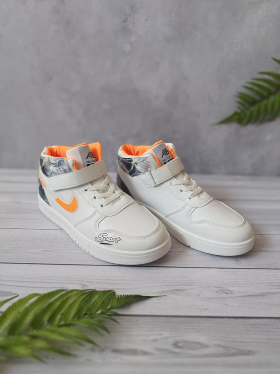 کتونی بچگانه وارداتی