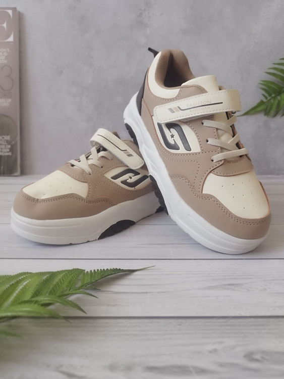 کتونی بچگانه خارجی