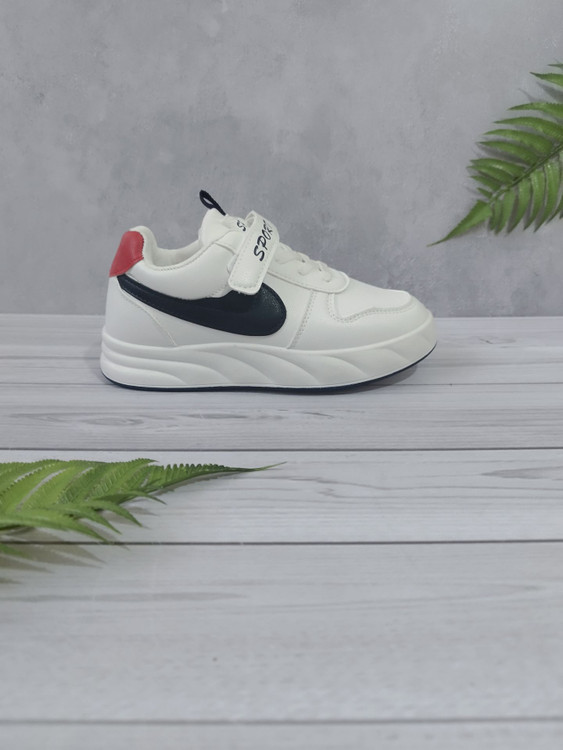 کتونی پسرانه وارداتی