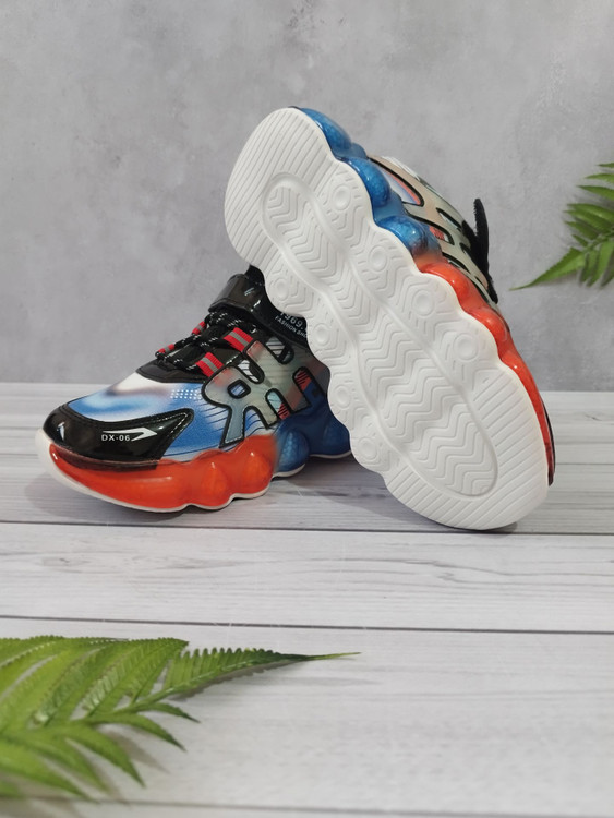 کتونی بچگانه وارداتی