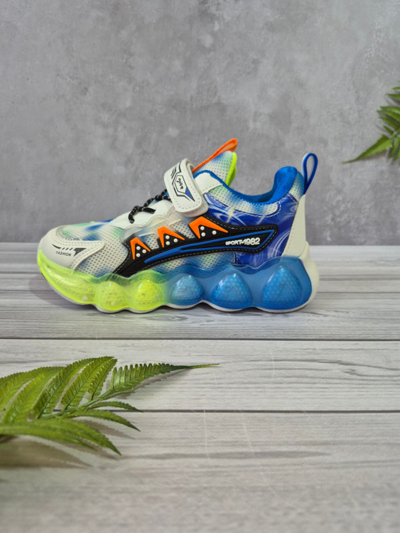 کتونی پسرانه خارجی