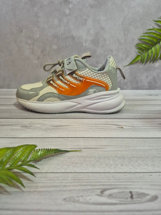 کتونی بچگانه ایرانی