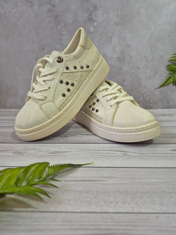 کتونی بچگانه