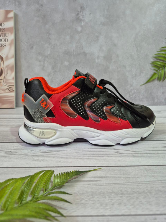 کتونی بچگانه