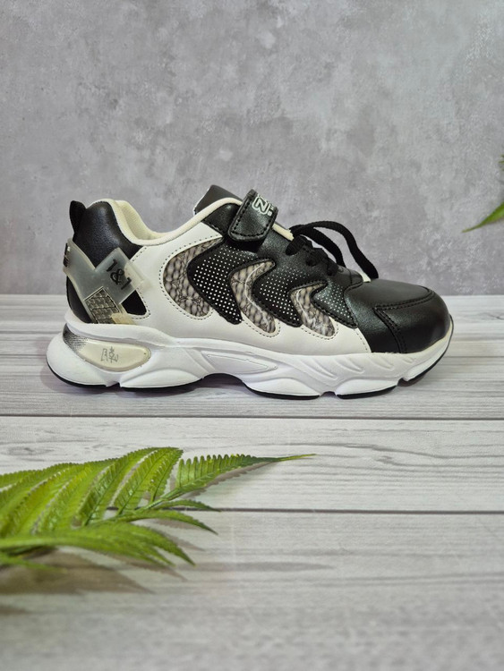 کتونی بچگانه جدید