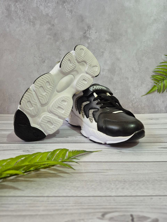 کتونی بچگانه مشکی