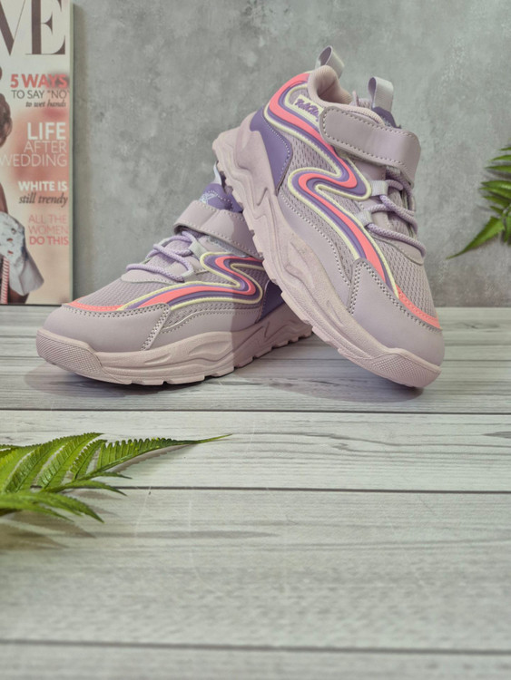 کتونی بچگانه وارداتی