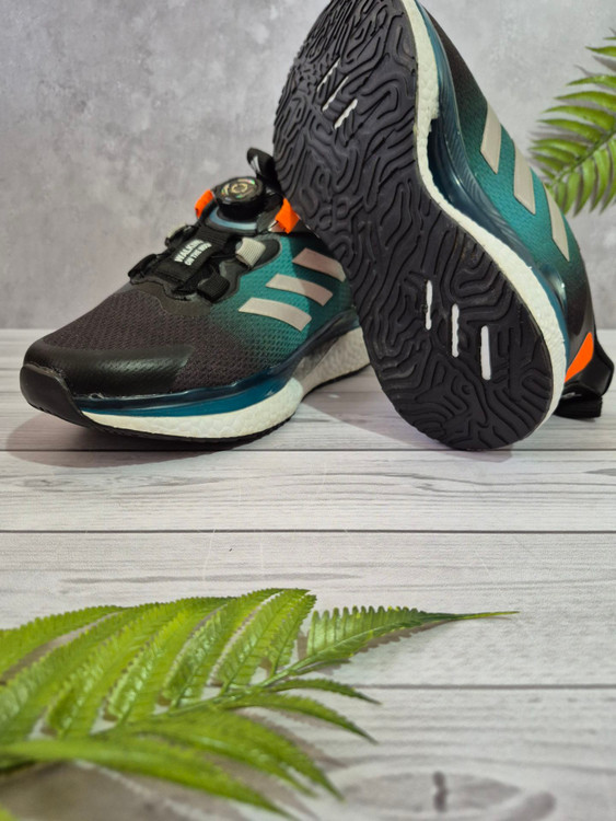 کتونی زنانه