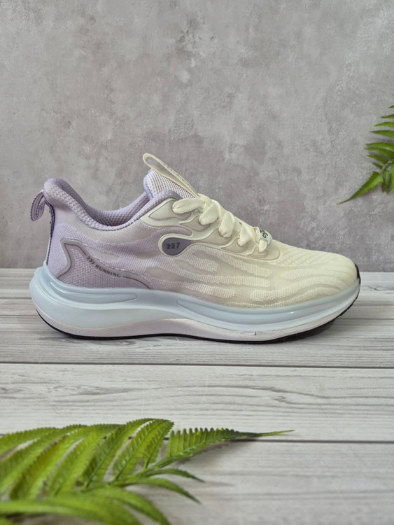 کتونی زنانه سفید