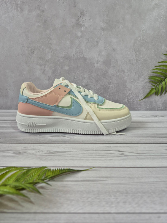 کتونی زنانه