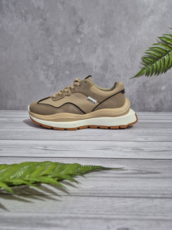 کتونی لژدار زنانه