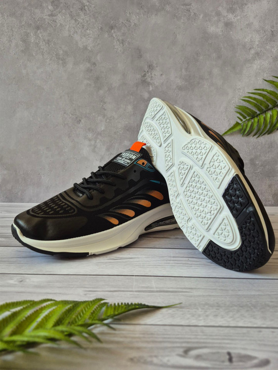 کتونی وارداتی سفید