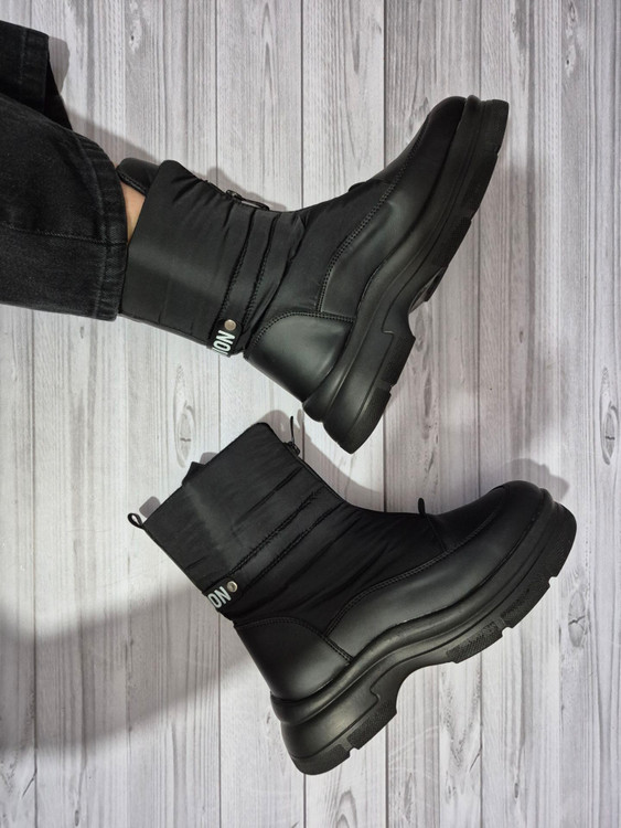 بوت زنانه ضداب