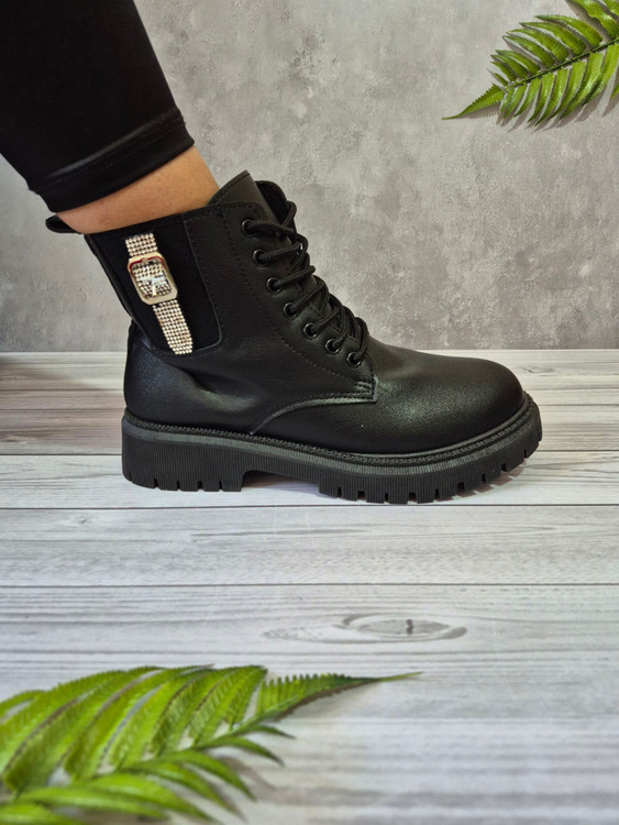 بوت زنانه ساق کوتاه