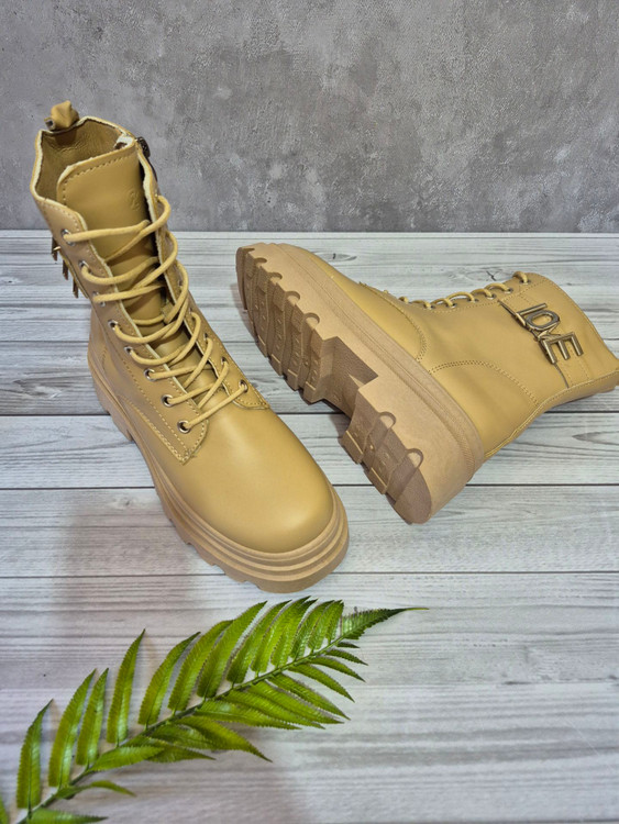 بوت زنانه ساقدار