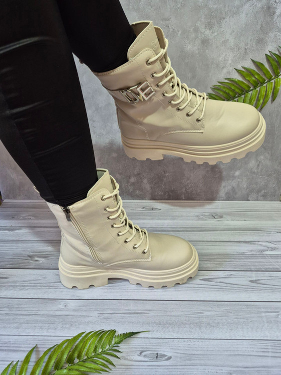 خریدبوت زنانه