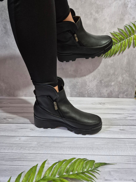 نیم بوت زنانه مشکی