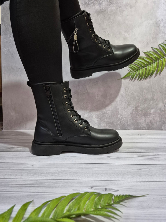 بوت زنانه مشکی