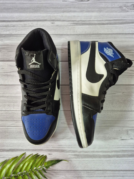 جردن وان زنانه باقیمت استثنایی