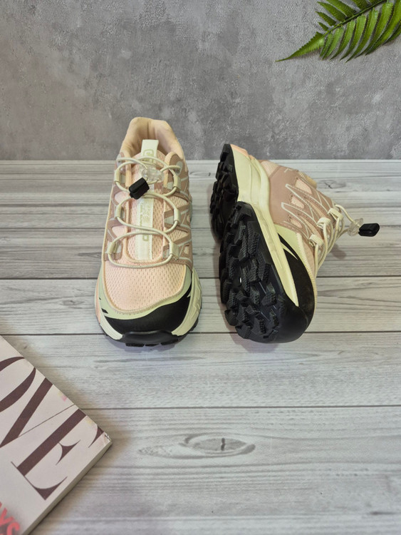 کتونی زنانه تک سایز