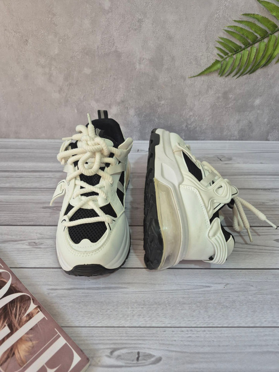 کتونی زنانه تک سایز